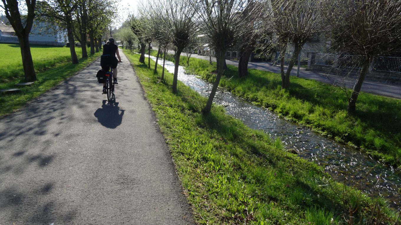 junge, schmale Unstrut in Kefferhausen