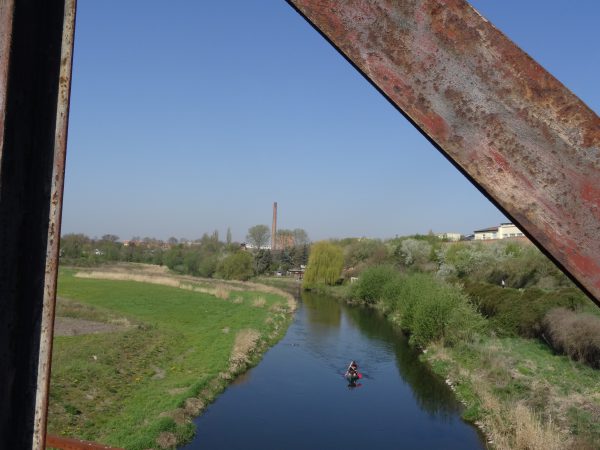 Blick von der alten Eisenbahnbrücke bei Artern