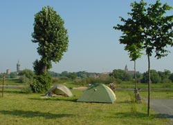 Camping an der Elbe in Wittenberg - Marina-Camp