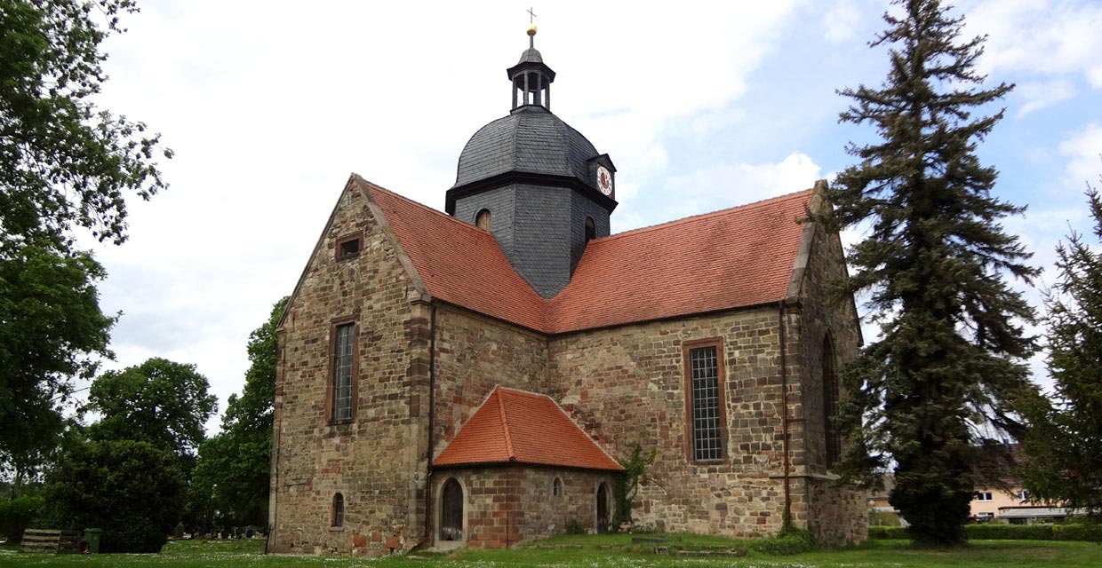 Reinsdorf Kirche an der Unstrutbrücke